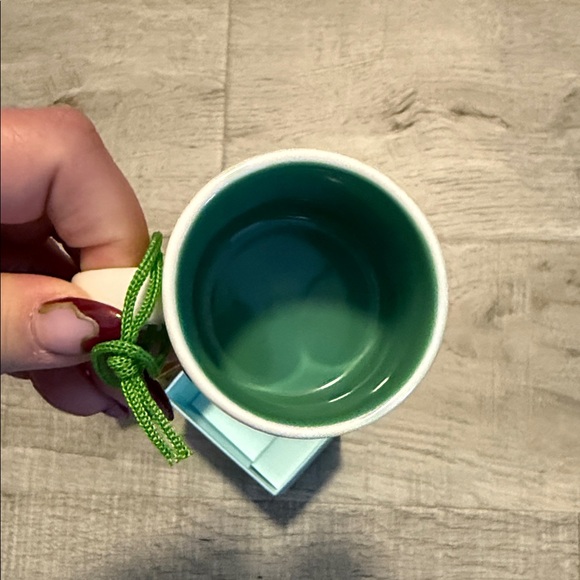 Starbucks Hawaii Mug ornament with Tropical Illustrations - Picture 5 of 6